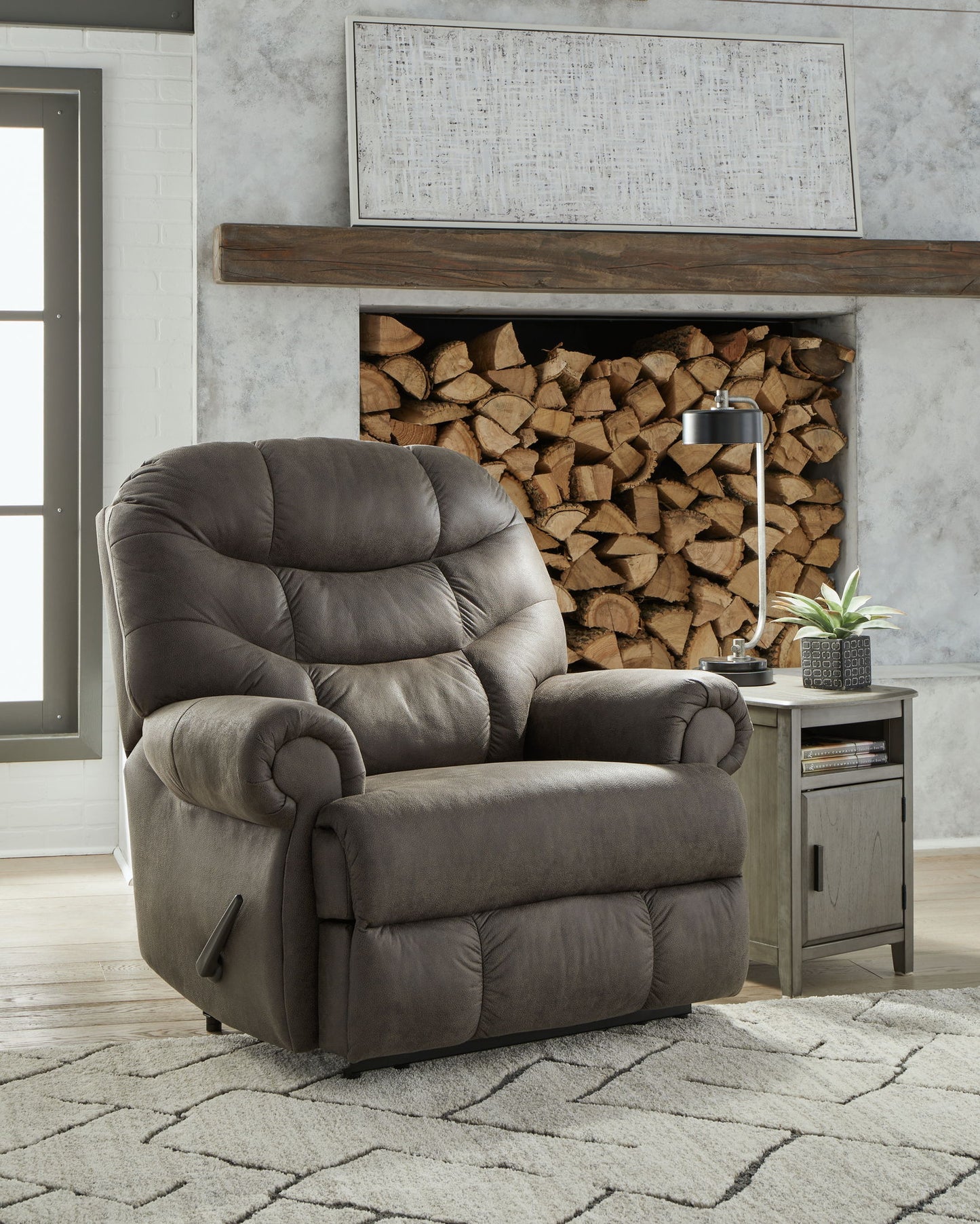 Camera Time - Zero Wall Recliner - Faux Leather - Gunmetal