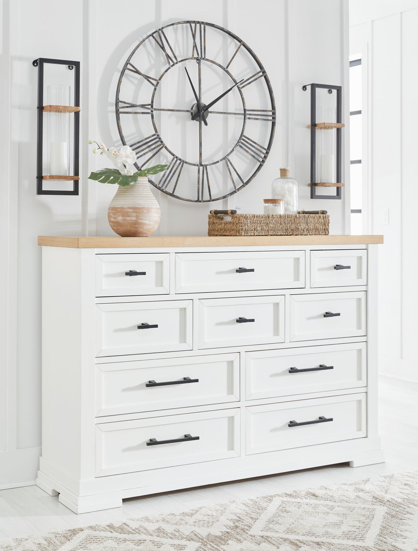 Ashbryn - Dresser - White / Natural