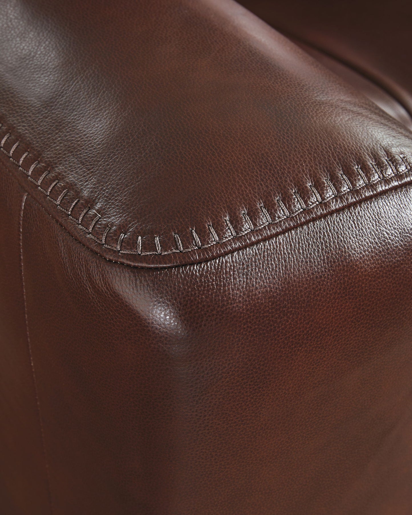 Bexhurst - Power Reclining Loveseat With Console / Adjustable Headrest