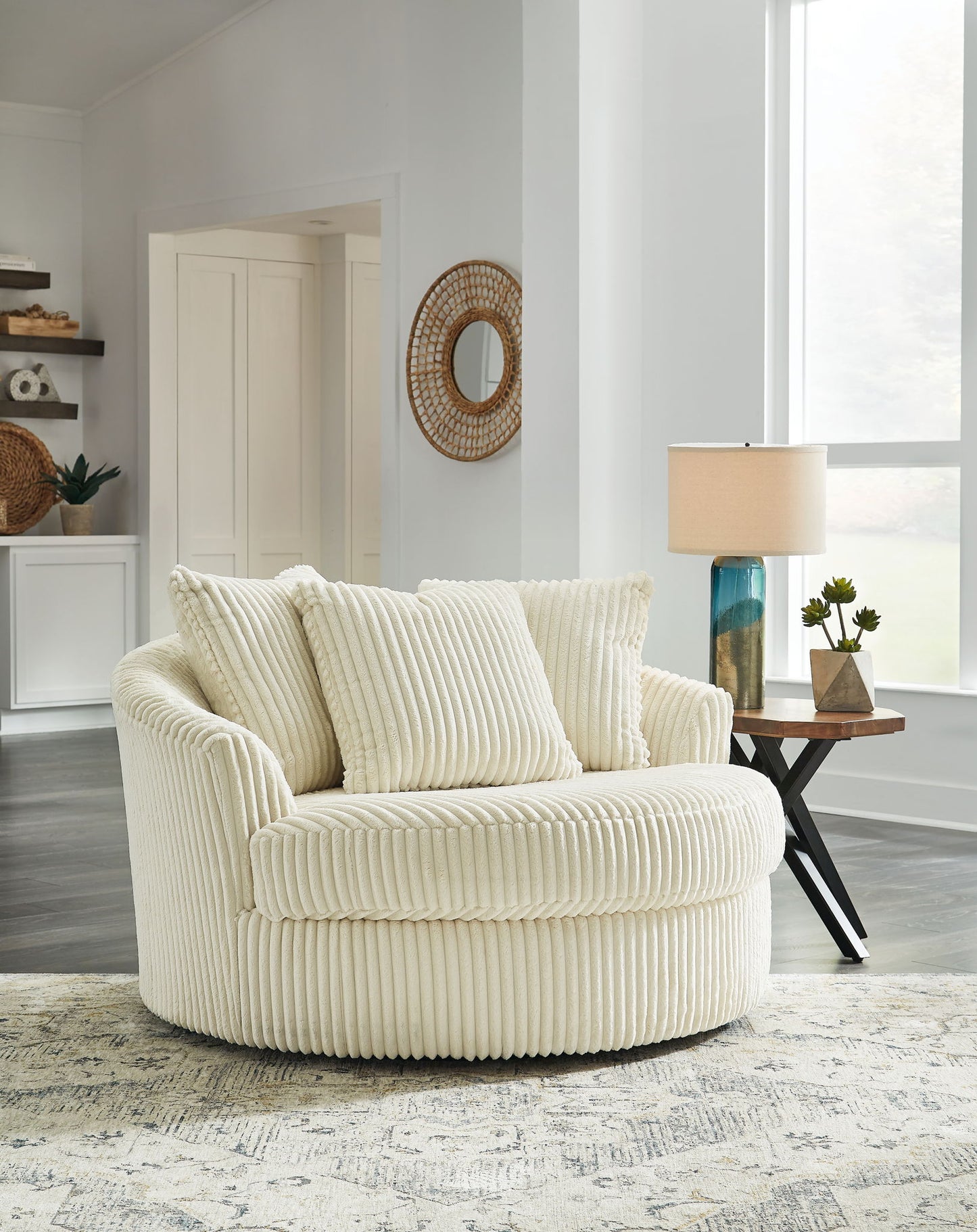Lindyn - Oversized Swivel Accent Chair - Fabric - Ivory