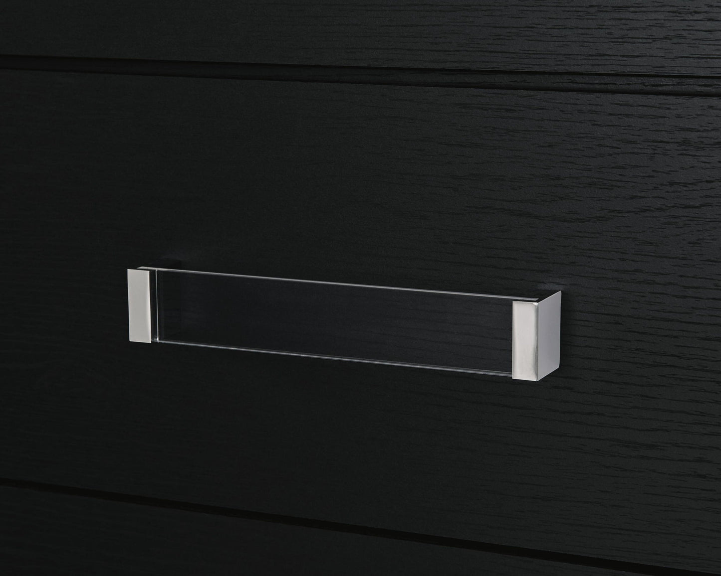 Maeling - Five Drawer Chest