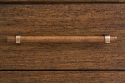 Lyncott - Dresser And Mirror - Brown